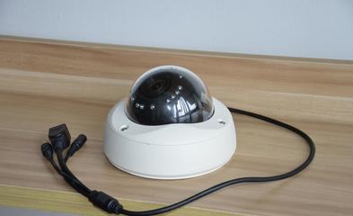 130萬(wàn)像素3.5倍光學(xué)變倍星光級(jí)超低照度高清網(wǎng)絡(luò)紅外半球攝像機(jī)詳解